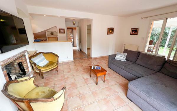 Maison à vendre    6 pièces •  Biot