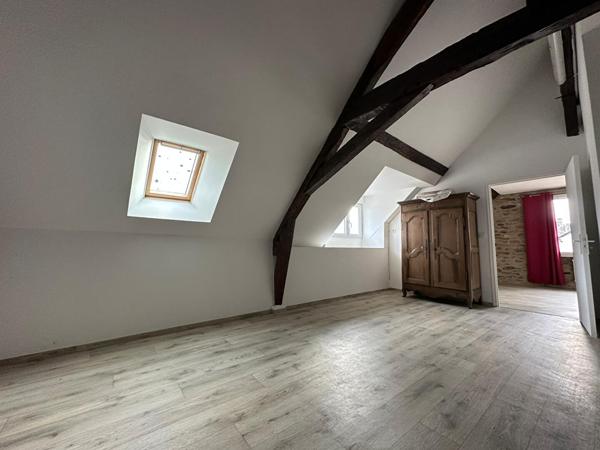 Maison de ville avec terrain et garages Mayenne 7 pièce(s) 182 m2