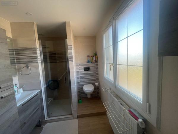 Maison à vendre à Arnage dans la Sarthe (72230), ref : 13816/1170   
BOURG PROCHE COMMODITES