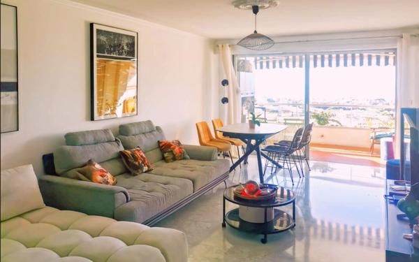 Appartement à vendre    3 pièces • 83 m2 Saint-Laurent-du-Var