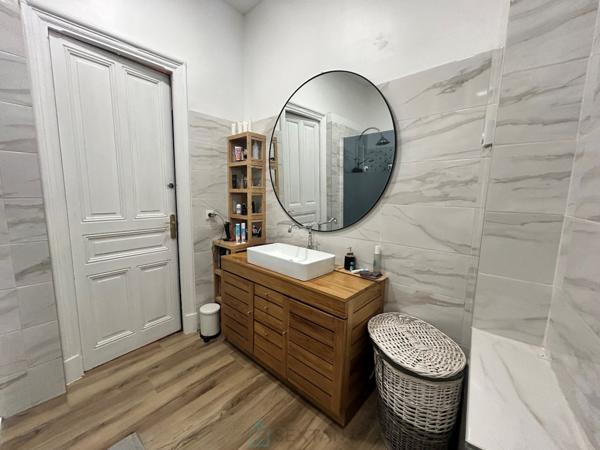 Appartement bourgeois rénové en centre-ville