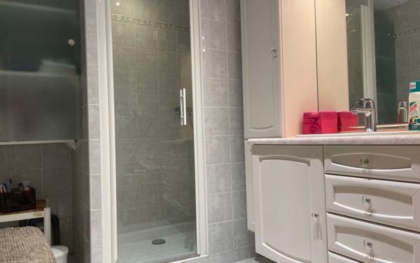 Appartement à vendre    4 pièces • 75 m2 Saint-Mandrier-sur-Mer