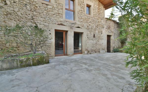 Maison à vendre    6 pièces • 360 m2 Mours-Saint-Eusèbe