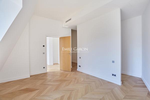 À Vendre - Appartement - Neuilly  Sur Seine - 92200 - Duplex - 4 Chambres