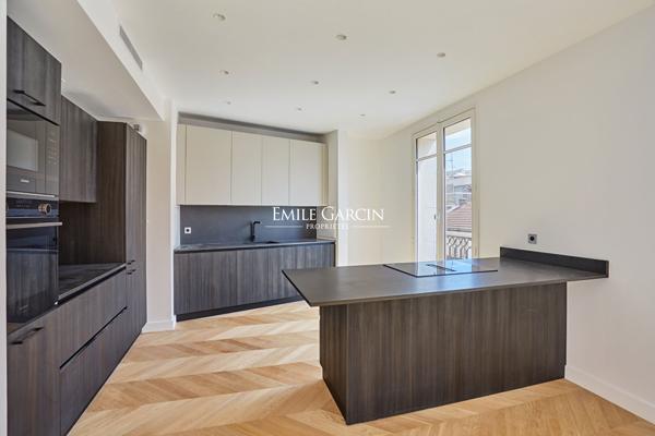 À Vendre - Appartement - Neuilly  Sur Seine - 92200 - Duplex - 4 Chambres