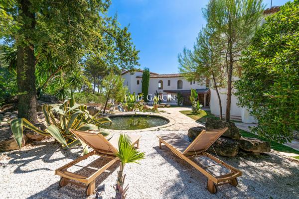 À vendre, Côte d'Azur, Valbonne , Magnifique propriété vue mer.
