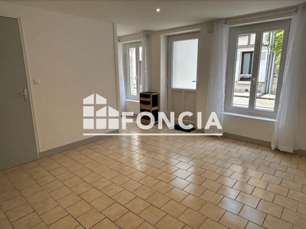 Location Appartement 2 pièces 38.71 m² - 48 RUE BERNARD PALISSY Gien 45500
