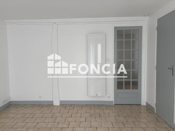 Location Appartement 2 pièces 38.71 m² - 48 RUE BERNARD PALISSY Gien 45500