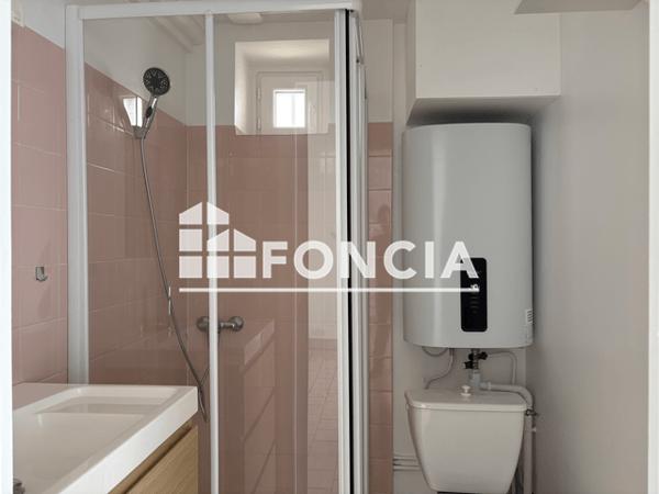 Location Appartement 2 pièces 38.71 m² - 48 RUE BERNARD PALISSY Gien 45500