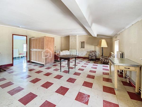 Maison de village de 263 m²