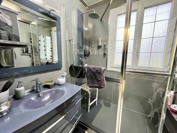 Maison Pontault Combault 7 pièce(s) 153.3 m2