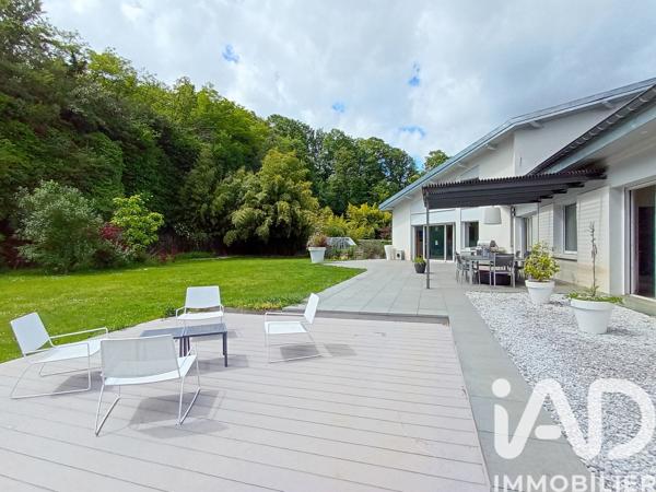 Maison à vendre 9 pièces 446,3 m² Besançon