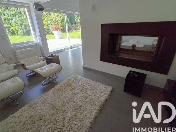 Maison à vendre 9 pièces 446,3 m² Besançon