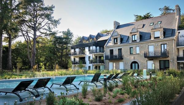 PLOEMEUR : Prestations rares pour ce Duplex de Type T3 de 72 m² avec Garage, Cave et Piscine