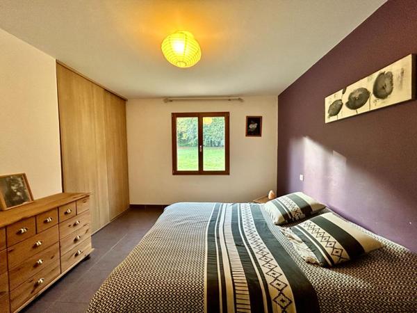 A vendre, superbe maison de plain-pied à BEAURONNE 24400