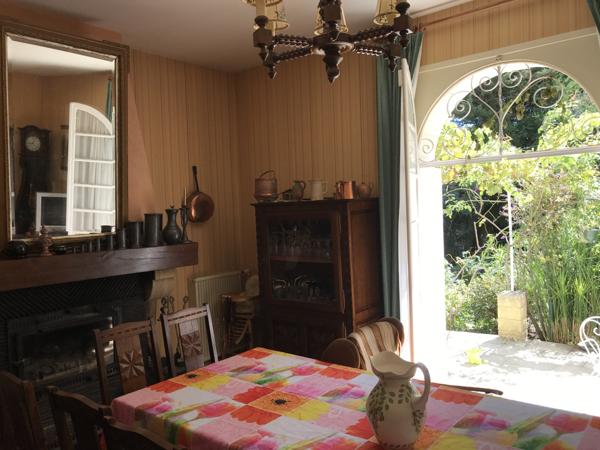 Maison  8 pièce(s)  5 chambre(s)  265 m²
