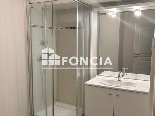 Location Studio 30.75 m² - 36 AVENUE LEON BLUM Le Plessis Robinson 92350