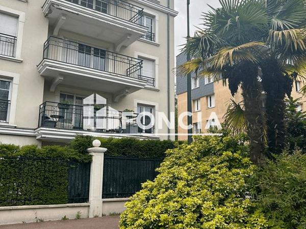 Location Studio 30.75 m² - 36 AVENUE LEON BLUM Le Plessis Robinson 92350