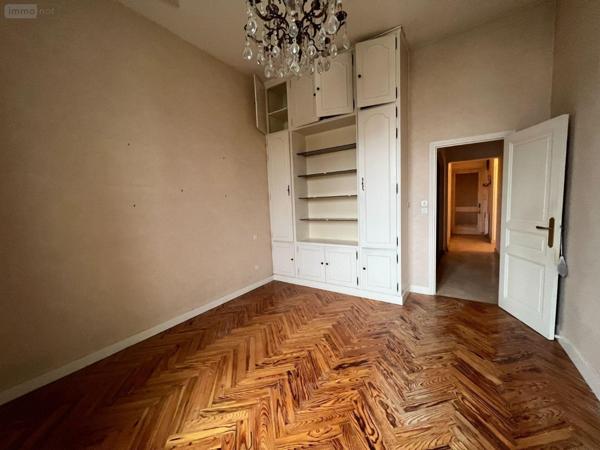 Echoppe à vendre à Bègles en Gironde (33130), ref : 022/1213   
Mairie