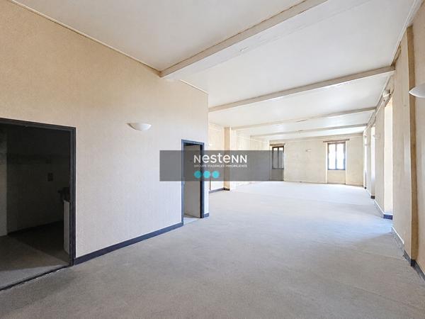 Propriété de caractère à rénover avec terrasse -47300  Villeneuve sur Lot