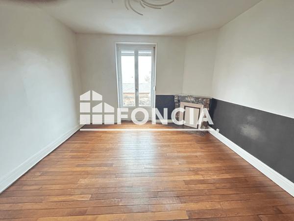 Location Appartement 3 pièces 68 m² - 19 RUE DU FOND DE SANTE Charleville-mezieres 08000