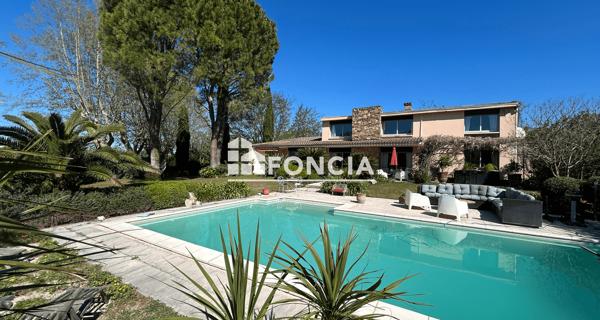 À vendre Maison 7 pièces 255 m² - Avignon 84140