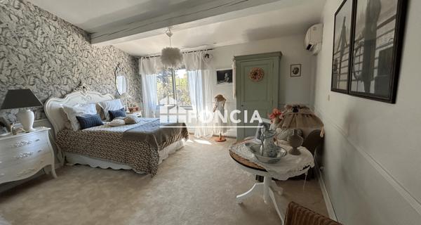 À vendre Maison 7 pièces 255 m² - Avignon 84140