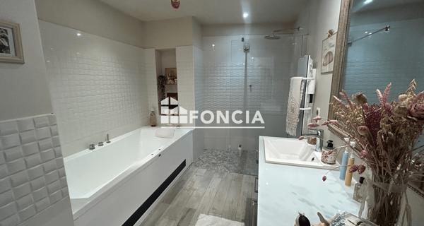À vendre Maison 7 pièces 255 m² - Avignon 84140