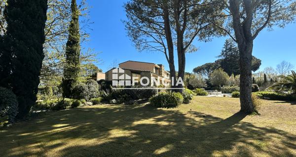 À vendre Maison 7 pièces 255 m² - Avignon 84140