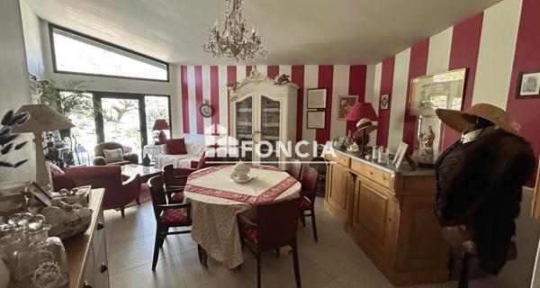 À vendre Maison 7 pièces 255 m² - Avignon 84140