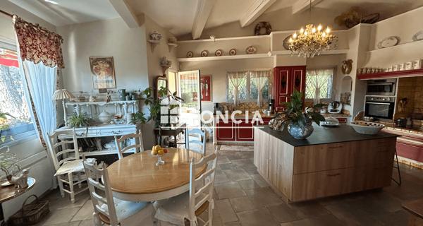 À vendre Maison 7 pièces 255 m² - Avignon 84140