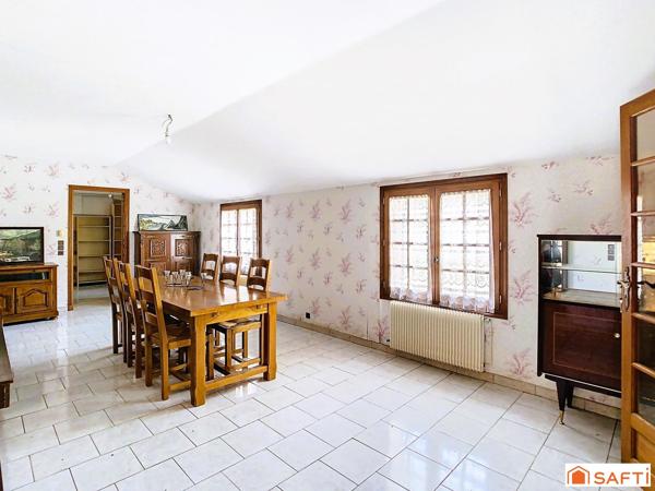 Trés beau potentiel , beaux volumes et au calme