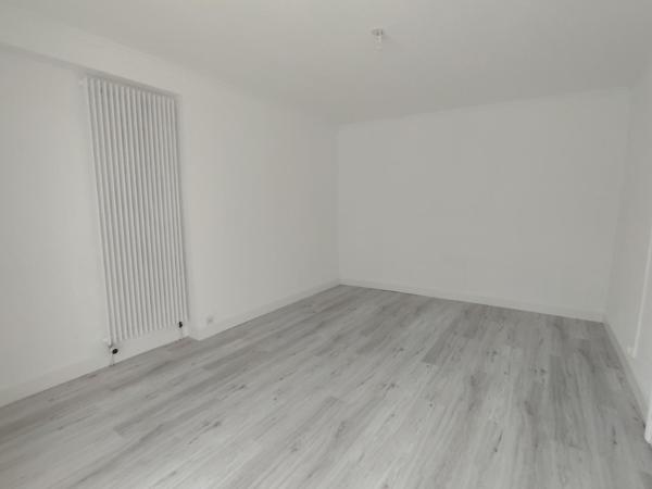 maison TYPE 5 - 87 m² hab, AVRILLE