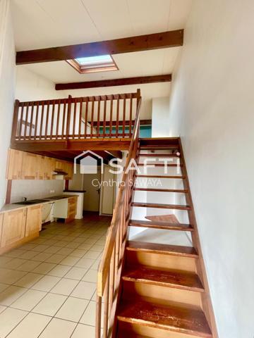 Appartement duplex avec balcon et chambre en mezzanine