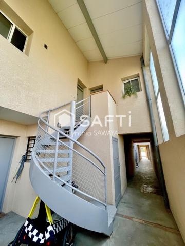 Appartement duplex avec balcon et chambre en mezzanine