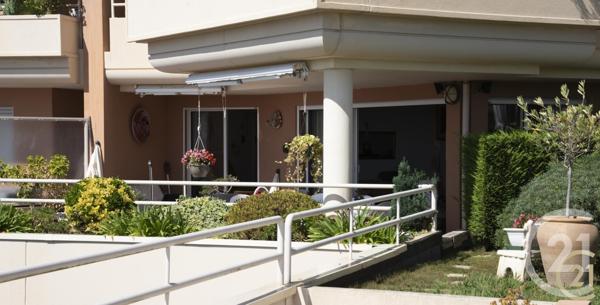 Appartement F2 à vendre  2 pièces - 61,78 m2 MANDELIEU LA NAPOULE - 06