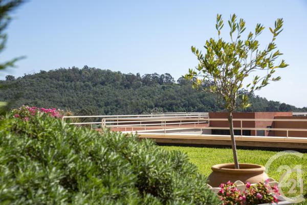 Appartement F2 à vendre  2 pièces - 61,78 m2 MANDELIEU LA NAPOULE - 06