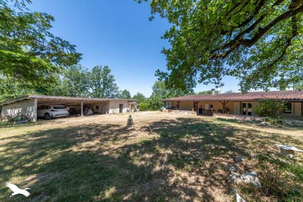 Maison à vendre 265 000 € Saint-Antonin-Noble-Val 5 p 155 m² DPE D