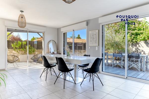 Maison familiale avec piscine et garage à Genas