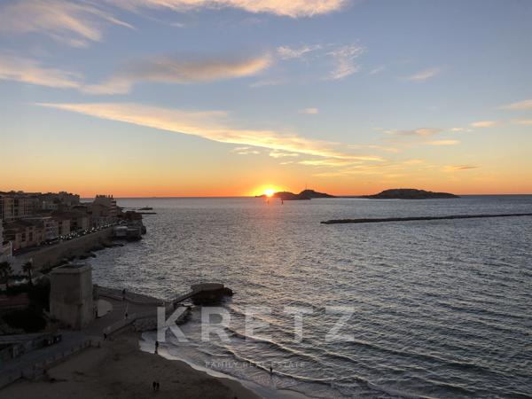 Appartement en dernier étage avec vue mer panoramique