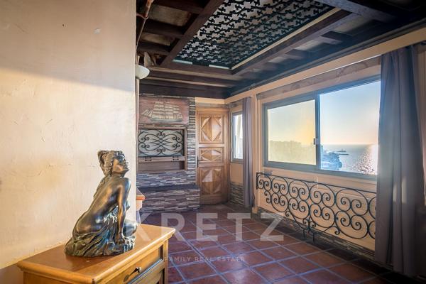 Appartement en dernier étage avec vue mer panoramique