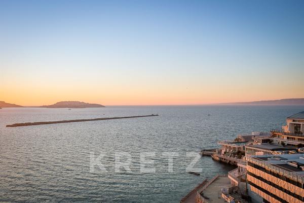 Appartement en dernier étage avec vue mer panoramique