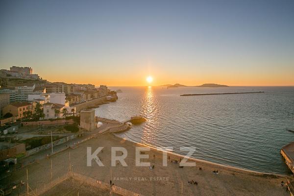 Appartement en dernier étage avec vue mer panoramique