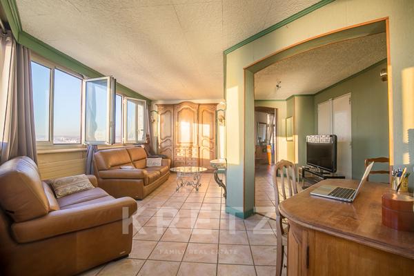 Appartement en dernier étage avec vue mer panoramique