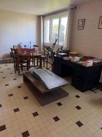 Maison Saint Marcel 5 pièce(s) sur environ 83 m2 habitable sur environ 1200m² de terrain -10000 primo accédant et couple de moins de 30  ans