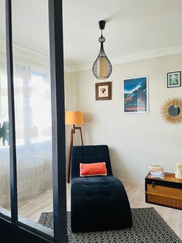 Maison Castor totalement rénovée (DPE C) de 5 pièces avec piscine et garage dans quartier prisé de MONT DE MARSAN (40)