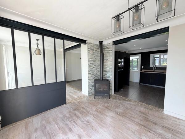 Maison Castor totalement rénovée (DPE C) de 5 pièces avec piscine et garage dans quartier prisé de MONT DE MARSAN (40)