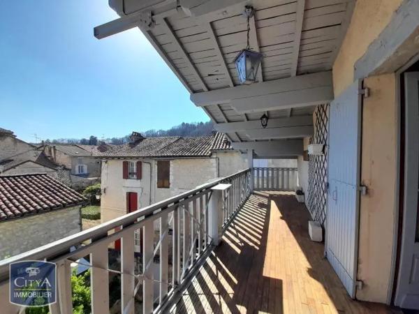 Appartement à louer 4 pièces 103.69m²