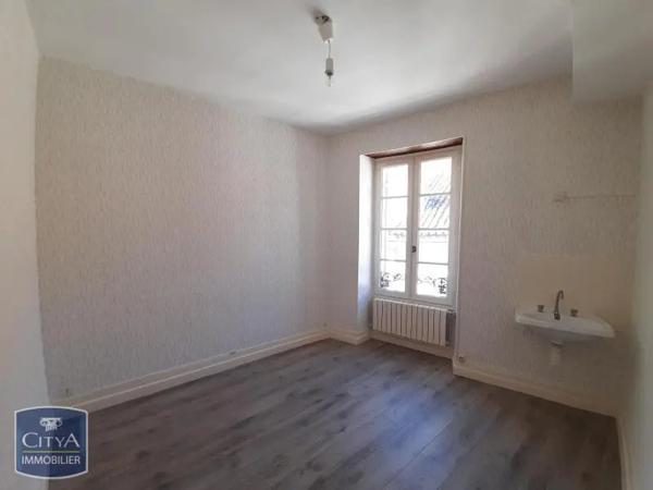 Appartement à louer 4 pièces 103.69m²