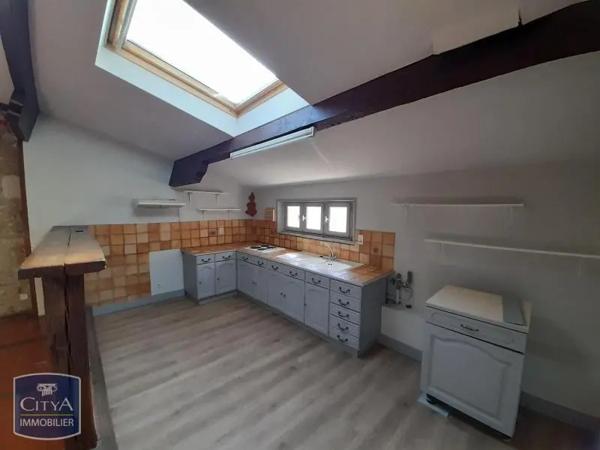 Appartement à louer 4 pièces 103.69m²